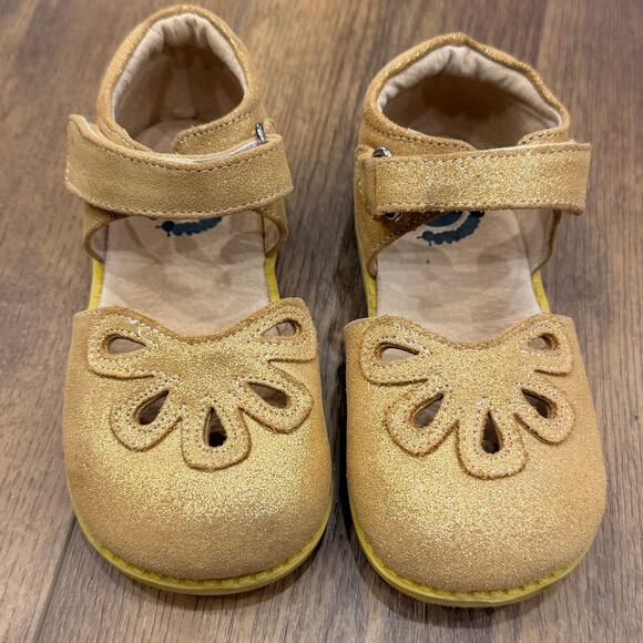 Livie & Luca Petal Golden Shimmer Mary Jane Shoes Girls Size 11 - Picture 2 of 6